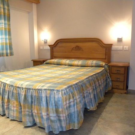 Hotel Duque De Calabria Manzanera Δωμάτιο φωτογραφία