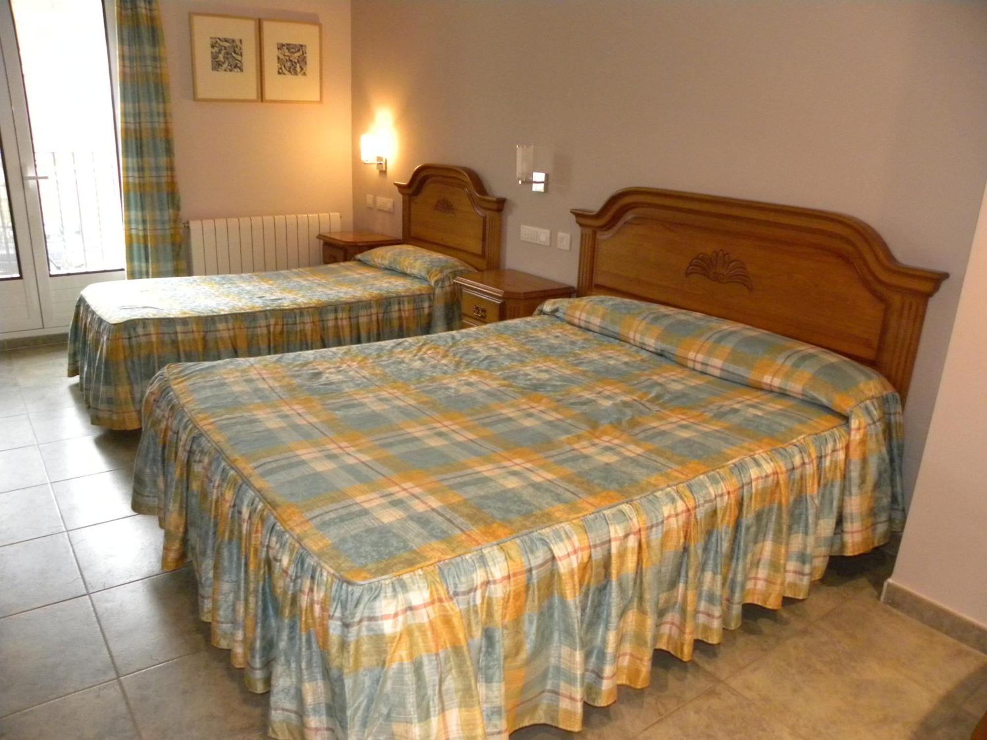 Hotel Duque De Calabria Manzanera Δωμάτιο φωτογραφία