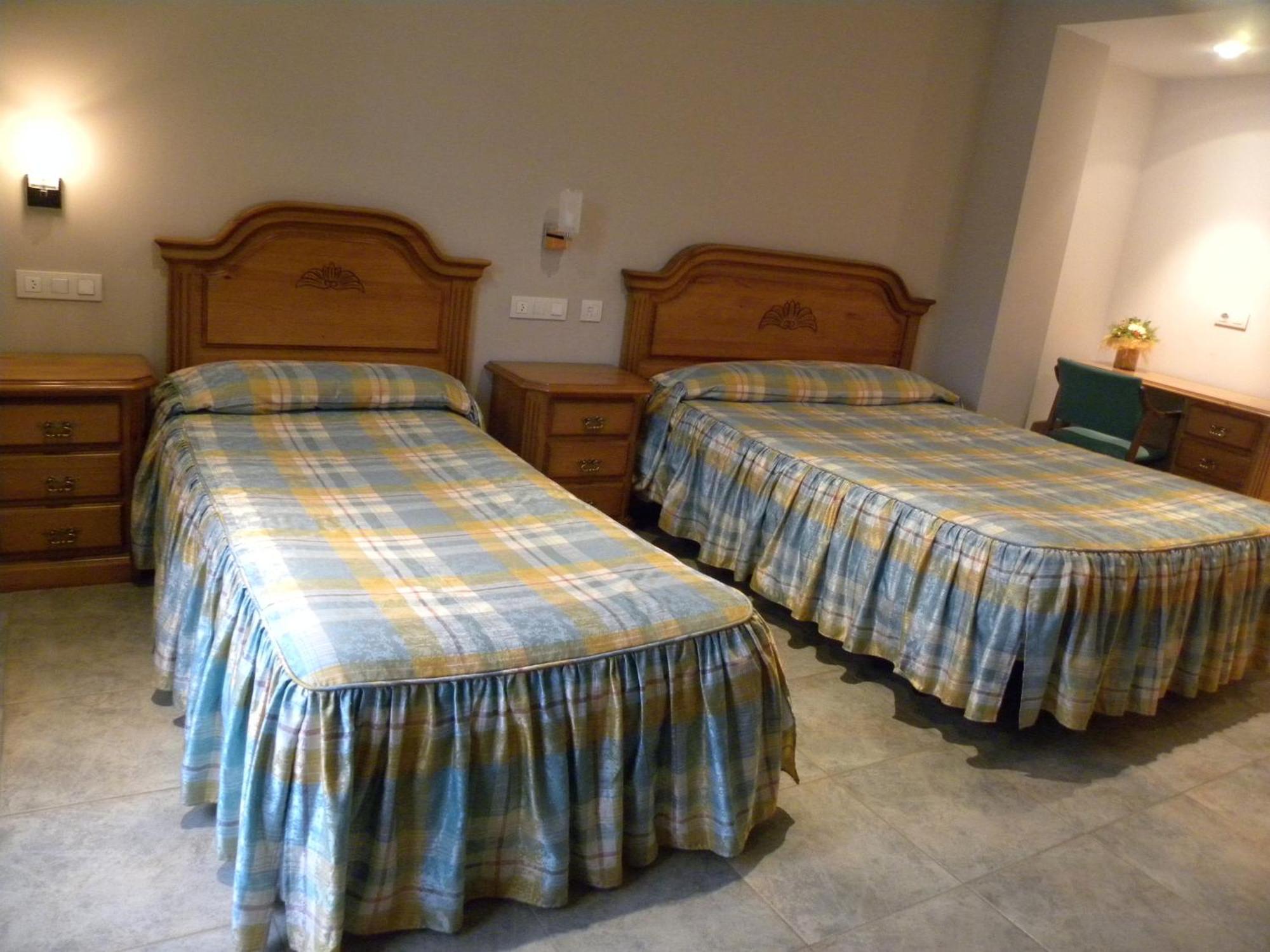 Hotel Duque De Calabria Manzanera Δωμάτιο φωτογραφία