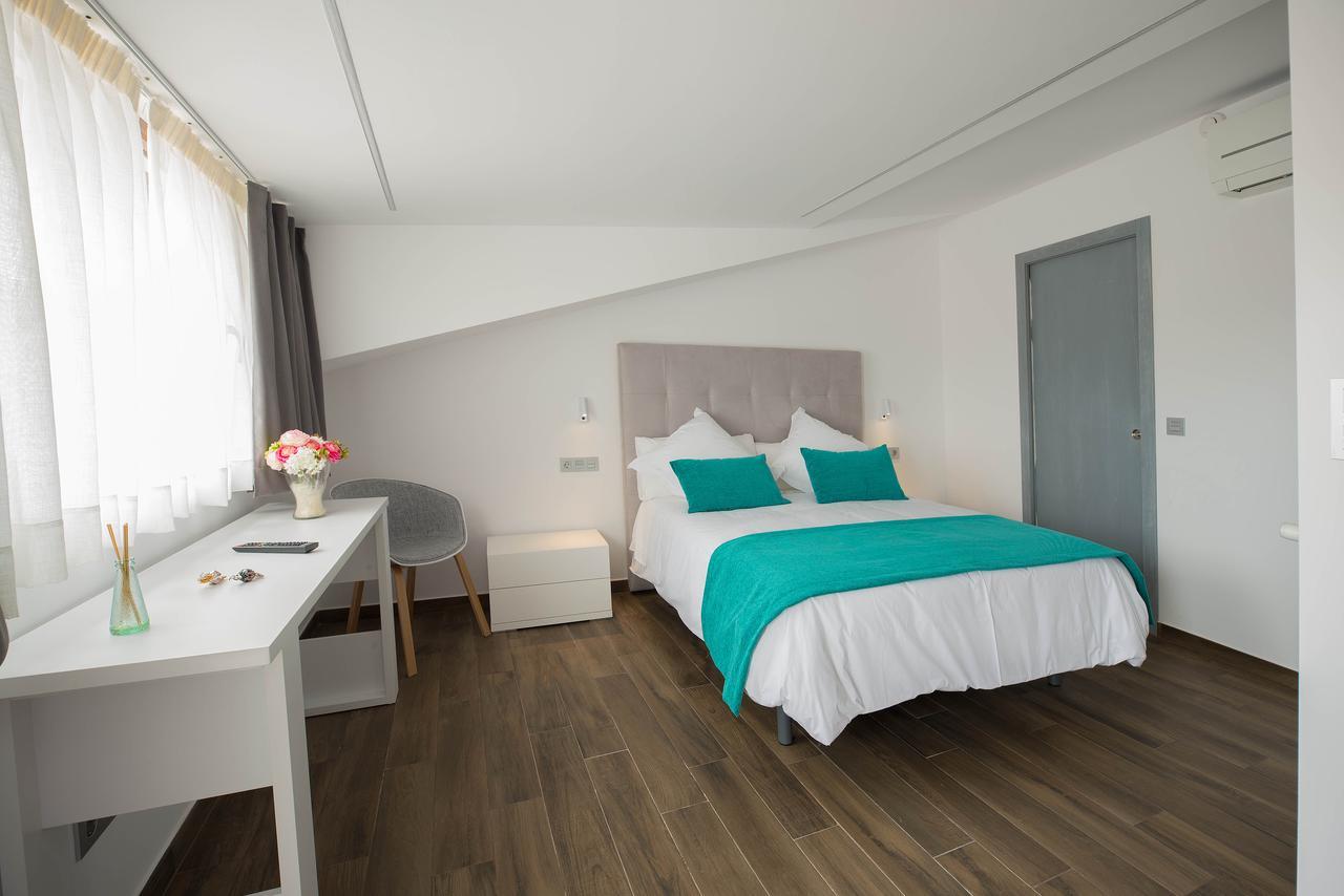 Hotel Duque De Calabria Manzanera Εξωτερικό φωτογραφία